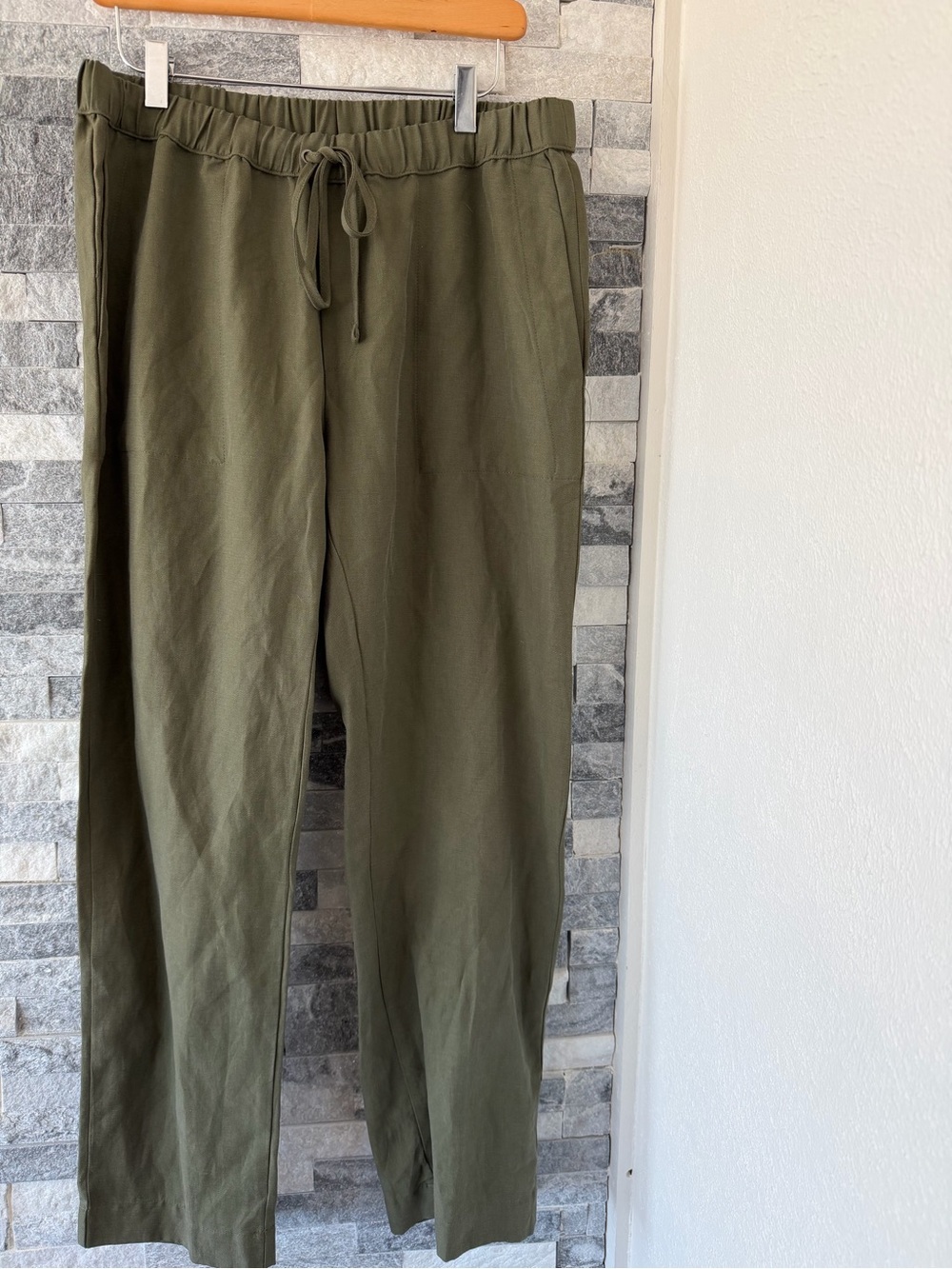 Women’s ENZA COSTA Tencel Blend Pants-Elasticized Waist-Green-Size 3 - Large